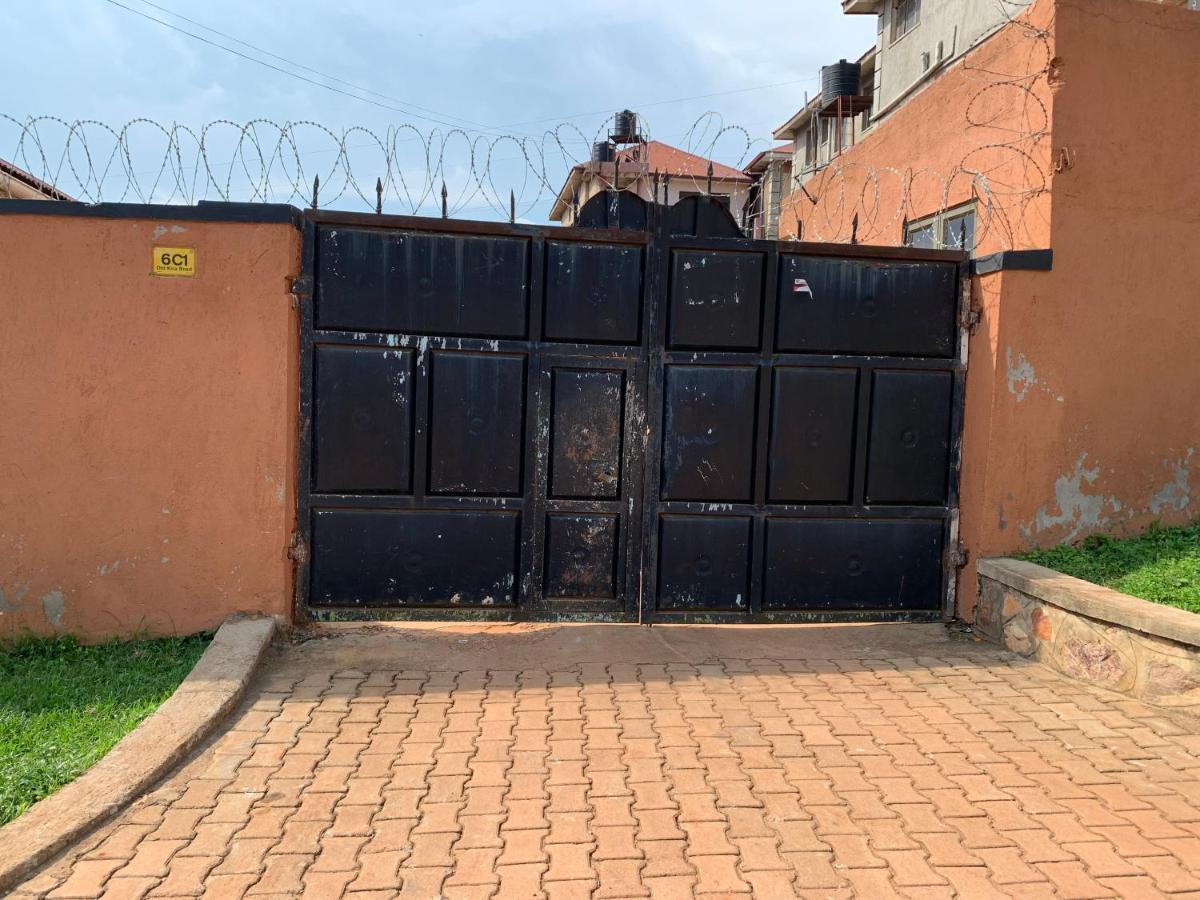 Lark Suites -Bukoto Kampala Exteriör bild